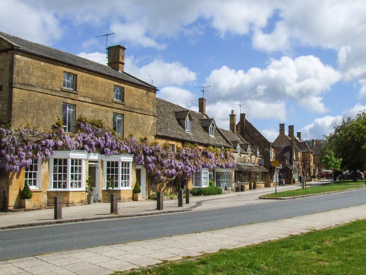 Pennylands Hill View Lodge Broadway  Exteriör bild